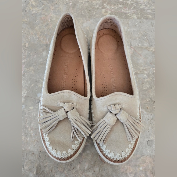 Gentle Souls Women's Citrus Tasseled Espadrille Flats.  Size 6.5 - Picture 3 of 7